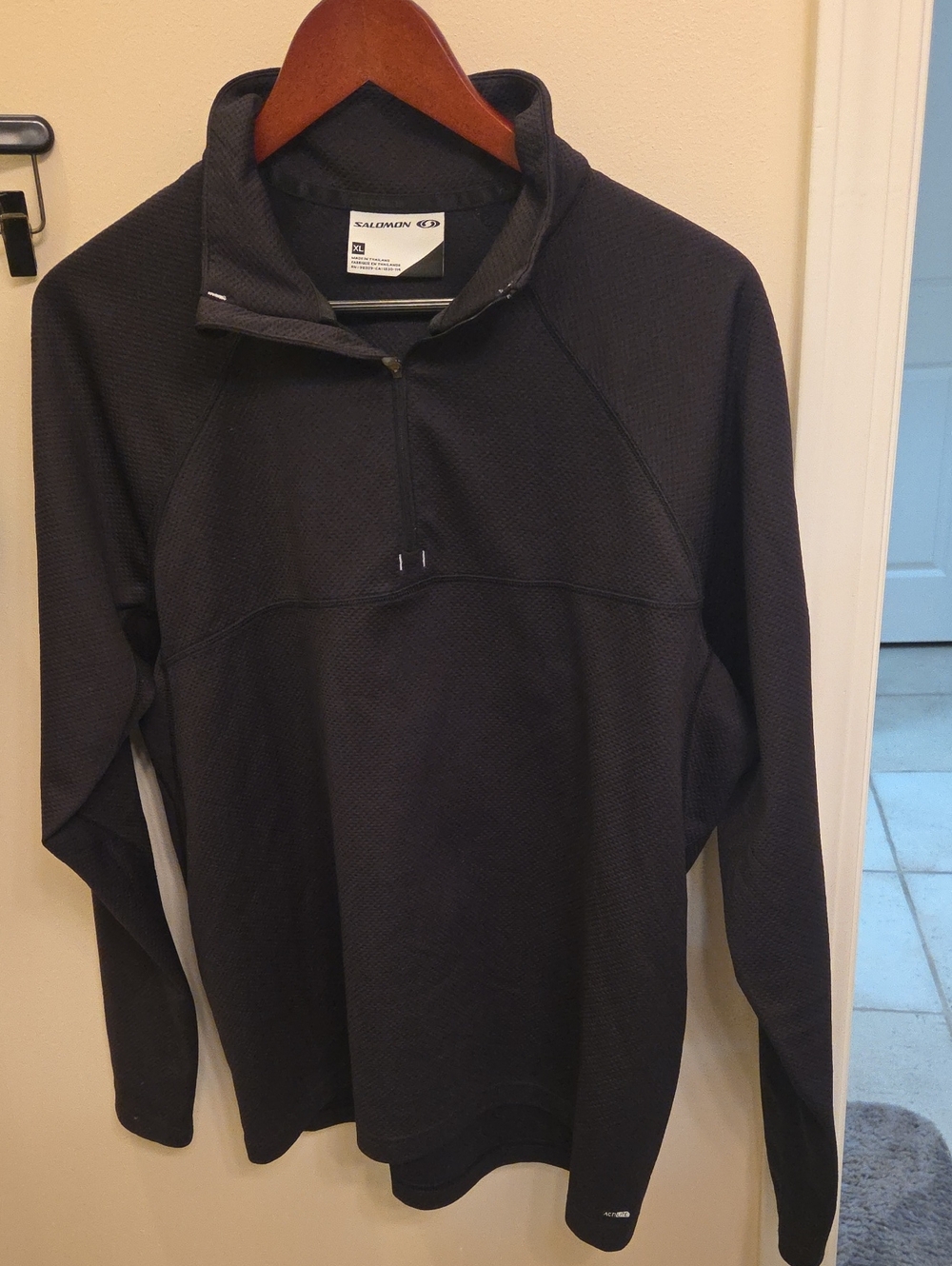 Salomon Men’s Black Quarter-zip Acti-lite Performance Pullover